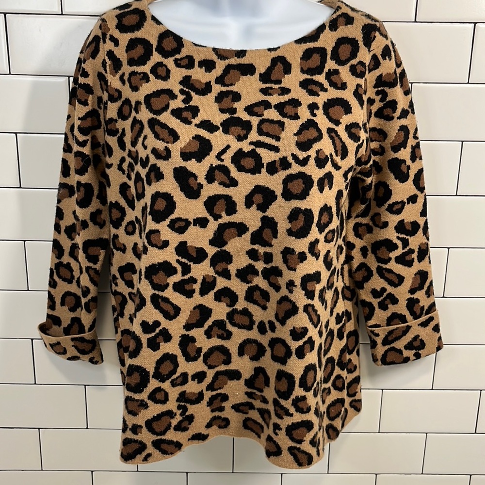 Tahari leopard print sweater